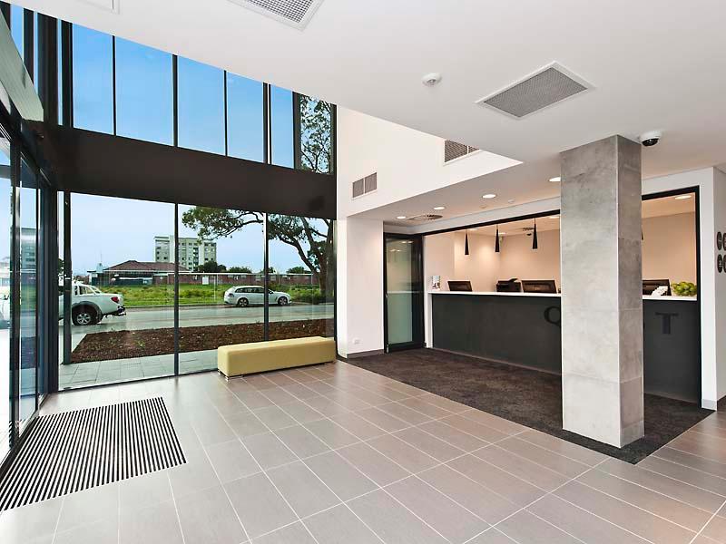 Quest Rockingham Aparthotel Exterior photo