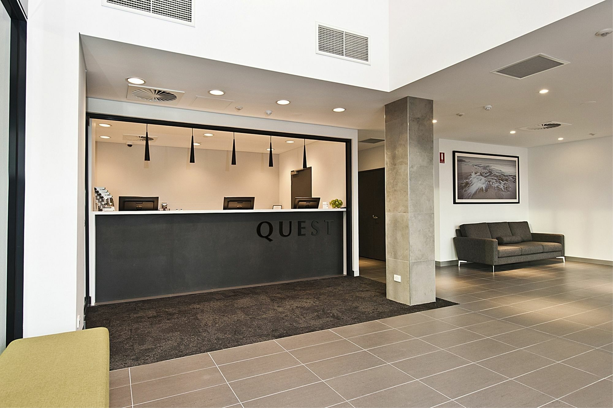 Quest Rockingham Aparthotel Exterior photo