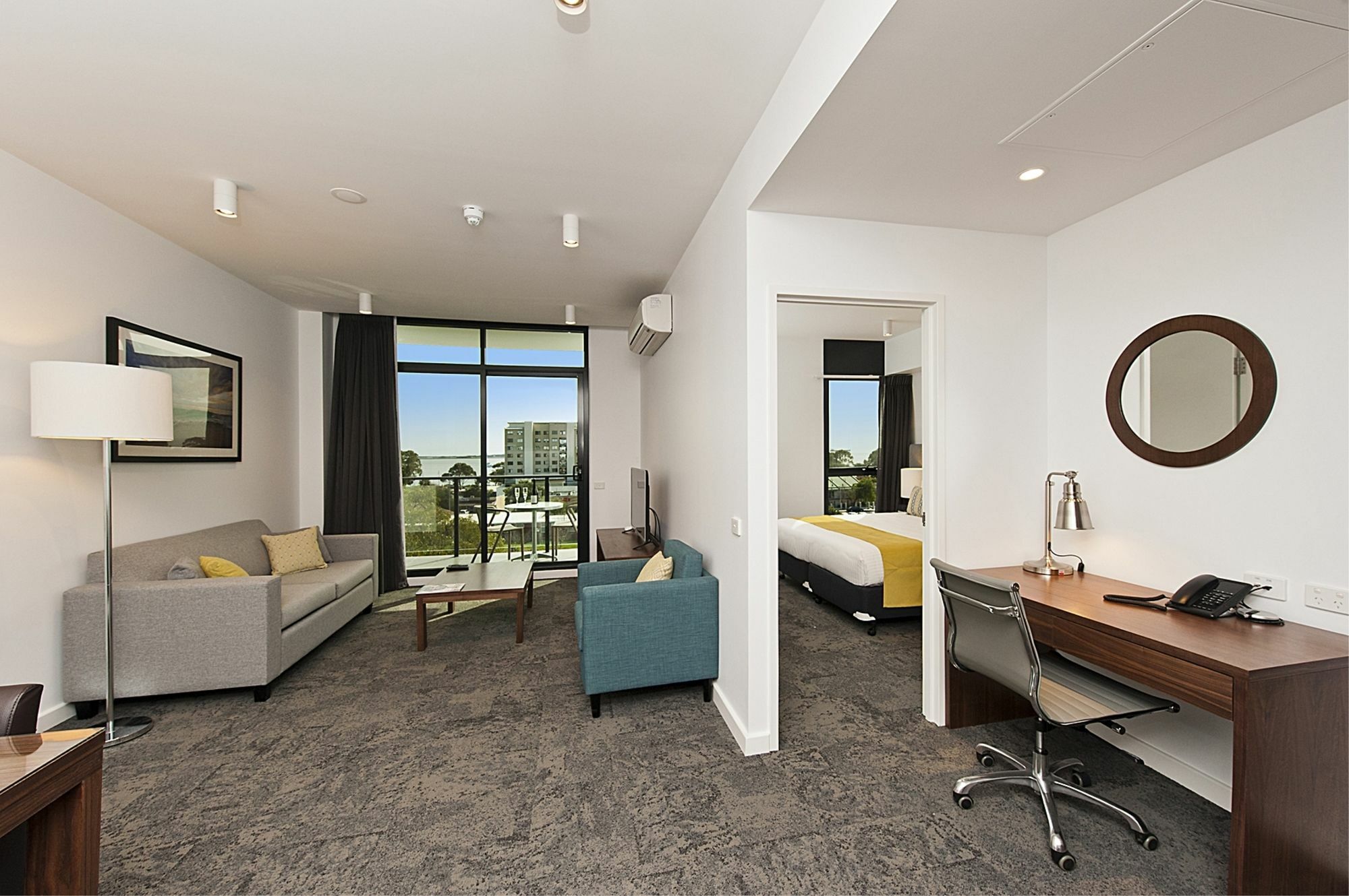 Quest Rockingham Aparthotel Exterior photo
