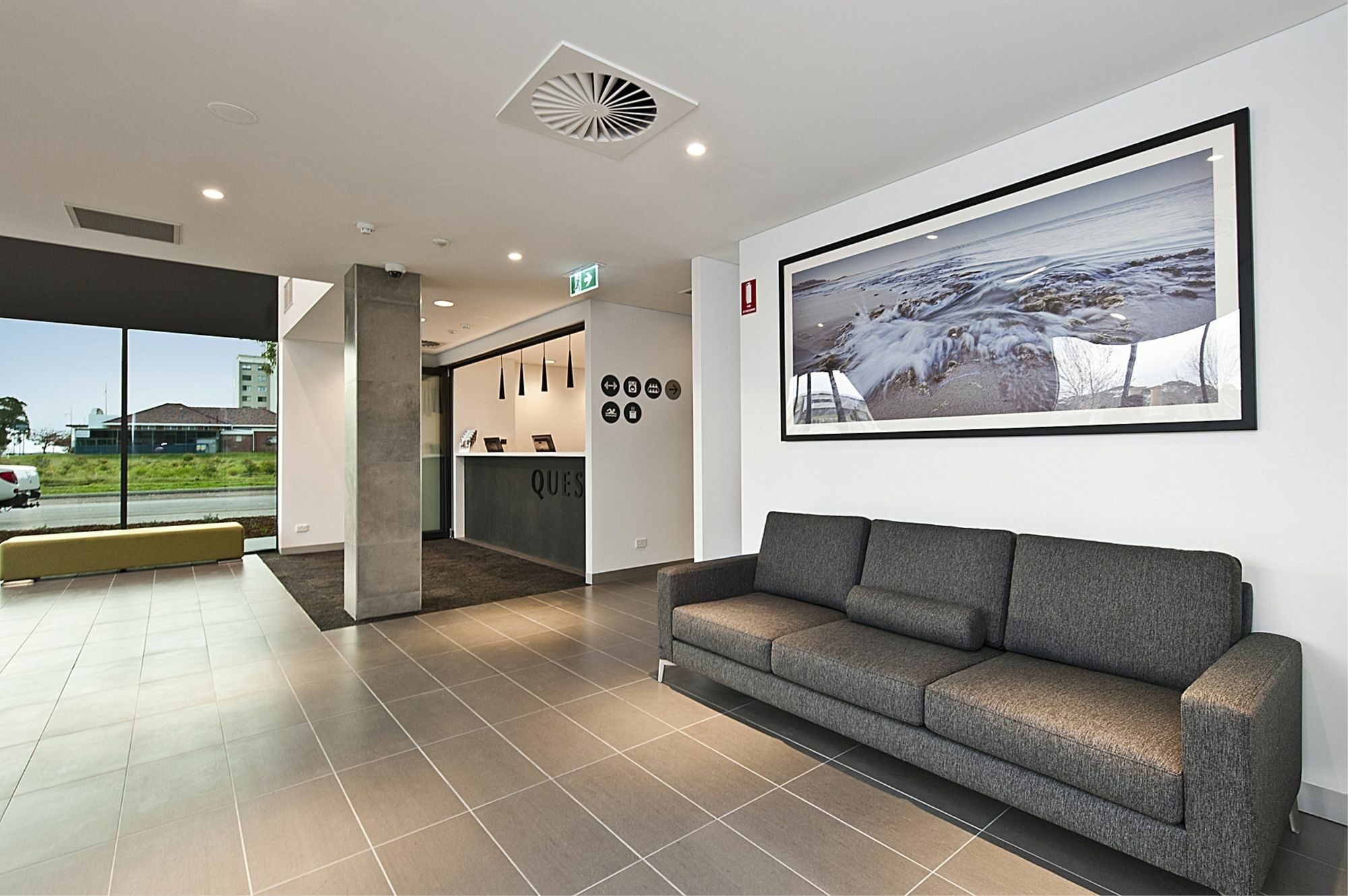 Quest Rockingham Aparthotel Exterior photo